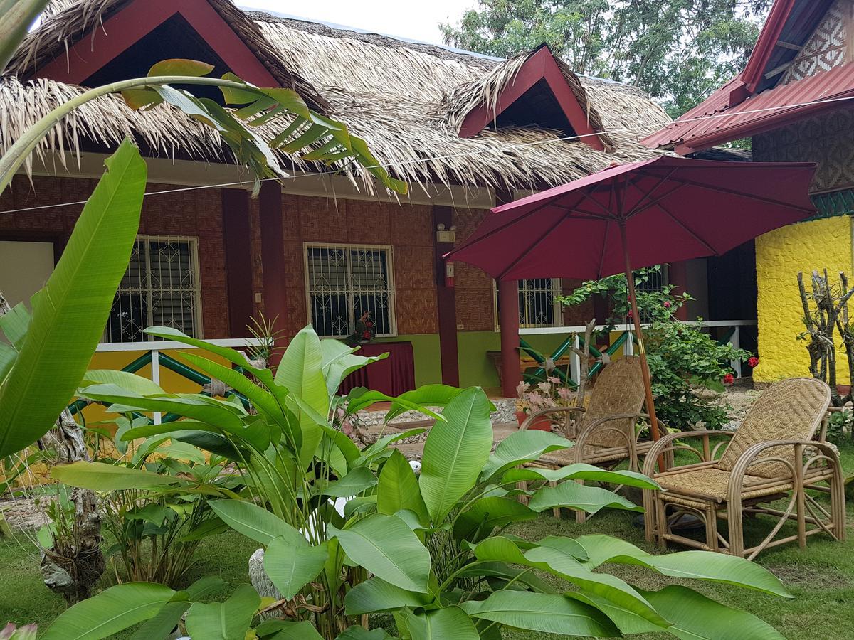 Traville Huts Palm Beach Inn بنغلاو المظهر الخارجي الصورة