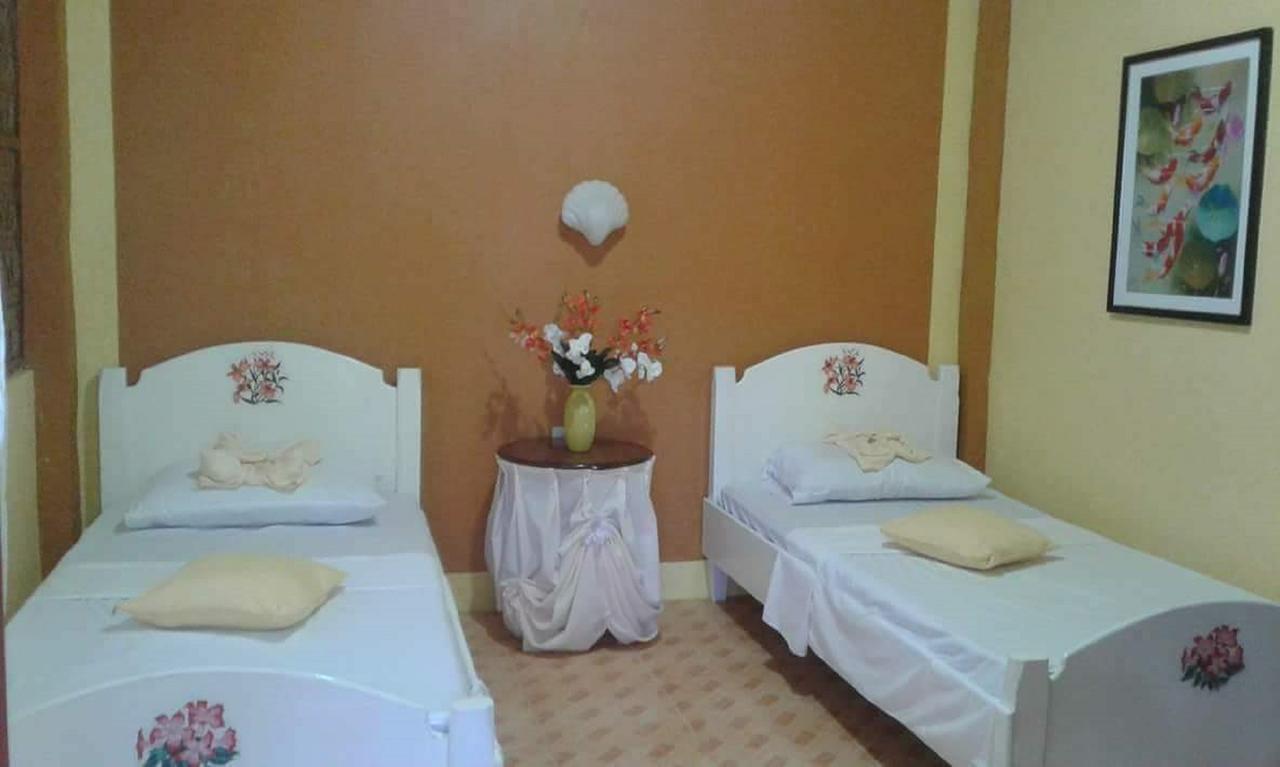 Traville Huts Palm Beach Inn بنغلاو المظهر الخارجي الصورة